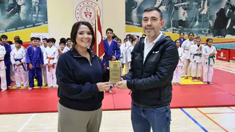 Manisa'da sporun gizli kahramanlarına vefa gecesi