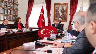 Afyonkarahisar'da egitim yuvalarinda guvenlik zirvesi: Vali Aktas'tan net talimat