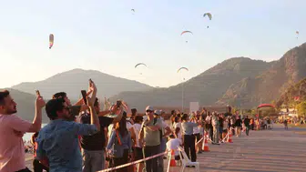 Gökyüzü Fethiye’de şenlendi: 26. Uluslararası Ölüdeniz Hava Oyunları başladı