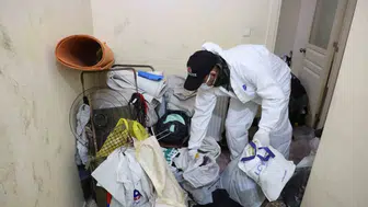 Manisa'da mahalleliyi canından bezdiren ev: 6 kamyon çöp çıktı