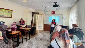 Bolvadinli üretici kadınlar tarımın geleceğini şekillendiriyor