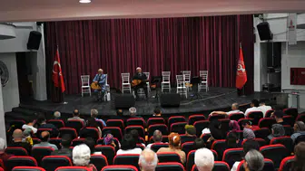 Usta ve çıraklar aynı sahnede