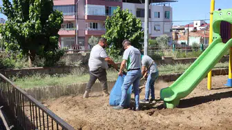 Nazilli’de parklar yaza hazırlanıyor: Çocuklar için güvenli, herkes için konforlu alanlar