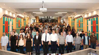Fabrika mesaisinde aile akademisi: Denizli'de sanayiciden eğitime tam destek