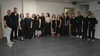 Alaşehir’de eğitimcilerden sanat ziyafeti: Maarif Orkestrası büyüledi