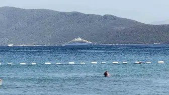 Bodrum sularında devasa şıklık: 150 milyon dolarlık yüzen kale