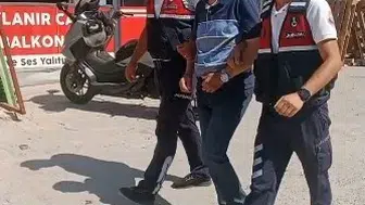 Kuşadası’nda kooperatif operasyonu: Başkan Hüsnü Öten emniyete götürüldü
