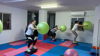 Turgutlu’da yaz ayları sporla geçecek: Kadınlara özel pilates dönemi başladı