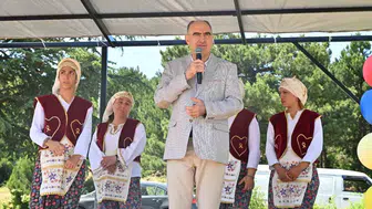 Spil Dağı’nda sevgi dolu buluşma: Koruyucu aileler ve çocuklar unutulmaz bir gün yaşadı