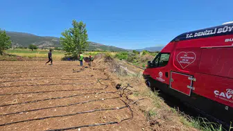 Kavurucu sıcaklarda tarlada ter dökenlere belediye desteği: İkram filosu Beyağaç yolunda