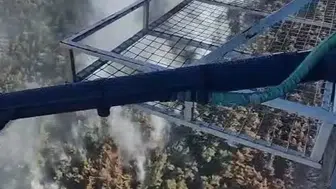 Akhisar’da korkutan yangın: Ekipler alevlerin hızını kesti