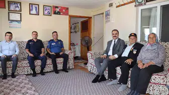 Karacasu'da vefa ziyareti: Şehit emanetleri ve gaziler unutulmadı
