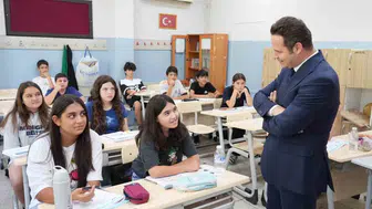 Menteşe’de yaz tatili eğitime engel değil: Öğrenciler hedeflerine kilitlendi