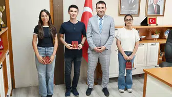 Aydınlı gençlerden büyük başarı: YKS zirvesinde yerlerini aldılar