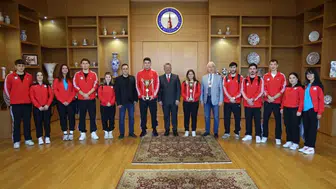 Kütahya'nın gururu oldular: DPÜ hentbolcuları Türkiye dereceleriyle döndü