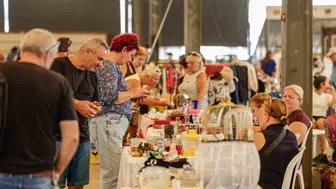 İzmir’de ikinci el rüzgarı: Evdeki eşyalar kazanca dönüşüyor