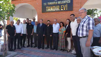 Turgutlu’da geleneksel doku yeniden canlanıyor: Tandır Evi kapılarını açtı