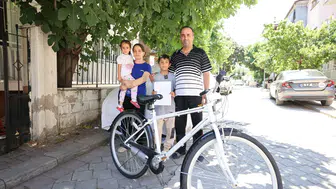Nuri Amcalarının sözünü tuttu: 6 minik kalbin 23 Nisan hayali gerçeğe dönüştü