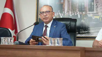 Turgutlu’da hizmet için zorlu karar: Başkan Akın siyasi bedeli göze aldı