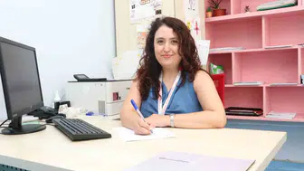Ebeveynlere kritik uyarı: Çocuklarda obeziteyi yasaklarla değil, örnek olarak yenin