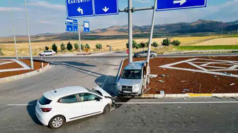 Emirdağ yolunda can pazarı: İki araç çarpıştı, 7 kişi hastanelik oldu