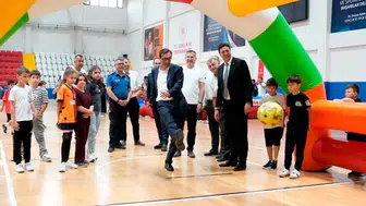 Tavşanlı'da yaz okulu heyecanı: Minikler tatili spor ve sanatla renklendiriyor