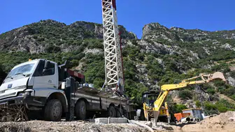 Manisa'da su seferberliği: 20 noktada birden yerin altı didik didik ediliyor