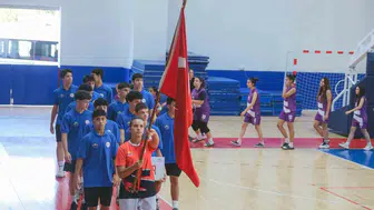 Söke'de potanın yıldızları sahne aldı: Geleceğin devleri parkeye indi