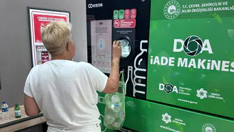 Manisa'da cüzdanları dolduran geri dönüşüm dönemi: Atıklar paraya dönüşüyor
