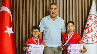 Minderin küçük devleri Aydın’ın gururu oldu: Milli takım yolcusu minik güreşçiler