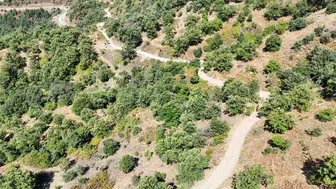 Apaklar’da Tarihi Dönüşüm: Yılların Toprak Yolu Artık Parke Taşıyla Buluşuyor