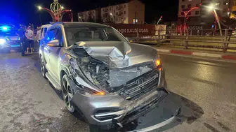 Uşak'ta Zincirleme Değil Arkadan Çarpma: Aynı Aileden 4 Kişi Yaralı