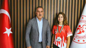 Aydınlı genç sporcudan dünya minderinde gümüş madalya gururu