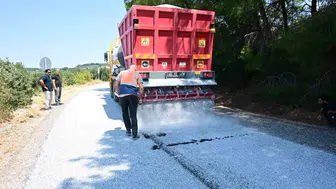 Soma’da ulaşım ağı güçleniyor: Mahalle yollarında ikinci etap asfalt mesaisi