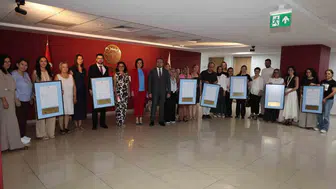 Aydın'da anne ve bebek sağlığına dev destek: 7 kuruluşa özel unvan