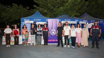 Aliağa’da gece pazarında kritik buluşma: Uzmanlar vatandaşla bir araya geldi