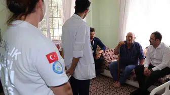 Karacasu’da Sağlık Kapı Kapı Geziyor: Hastane Yerine Hekim Ayağa Geldi
