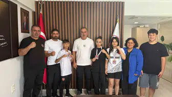 Aydınlı eldivenlerden büyük zafer: Ringde fırtına gibi estiler