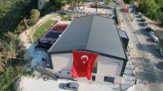 Babadağ’da çifte bayram: Sosyal tesisler ve modern stadyum hizmete girdi