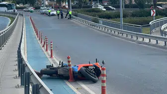 Bayraklı'da Sabahın İlk Işıklarında Korkunç Kaza: Genç Kadın Kontrolü Kaybetti