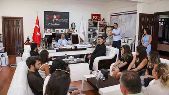 Efelerli gençlerin üniversite zaferi Başkan Yetişkin’i gururlandırdı