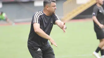 Salihli Belediyespor’da Güven Tazelendi: Hoze ile Yeni Sezon Sözleşmesi İmzalandı