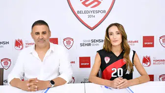 Manisa’nın gururu Yunusemre’ye imza attı: Şampiyon smaçör yuvaya döndü