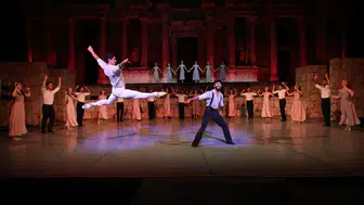 Hierapolis’in kadim taşları Zorba’nın ritmiyle yankılandı