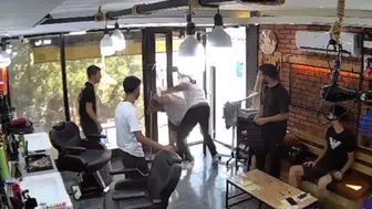 Çiğli'de Bıçaklı Saldırı Girişimi Tek Yumrukla Sonlandı