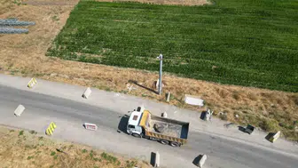 Karşıyaka Mahallesi'nde trafik çilesi: Beton bariyerler sürücüleri isyan ettirdi