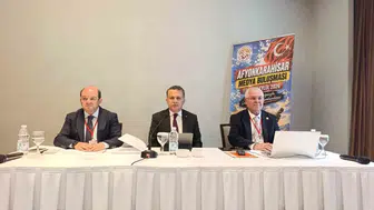 Yerel basının kan kaybı Afyonkarahisar’da masaya yatırıldı: Gazete sayısı 400’ün altına geriledi