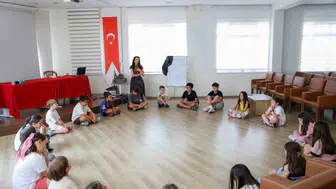 Efeler'de geleceğin mimarları için seferberlik: Sosyal belediyecilikte yeni dönem