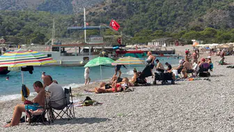 Fethiye'de takvimler eylülü gösterse de yazın ateşi sönmüyor