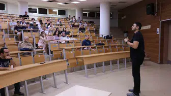 ADÜ'de yeni dönem heyecanı: Öğrencilere akademik rehberlik desteği